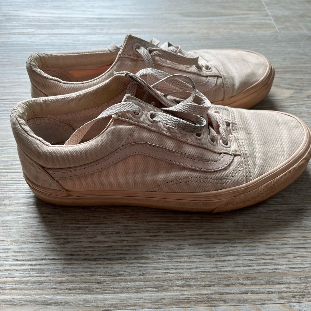 Blush Classic Vans